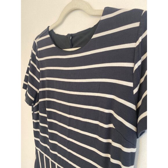 Loft Navy & White Striped Fit-And-Flare Dress Keyhole Back Closure Size 8 - Picture 2 of 7